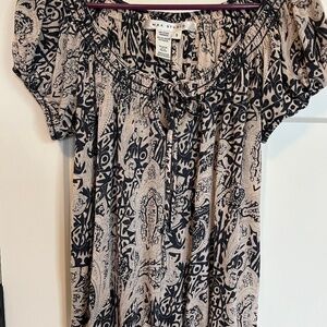 Max Studio Womens Short Sleeve Boho inspired tee, Size Small